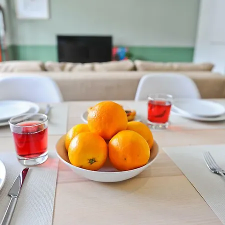 Martini Nest By Misha's Place 6a Daire