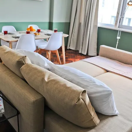 Martini Nest By Misha's Place 6a Апартаменти