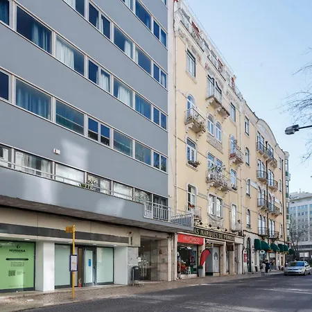 Martini Nest By Misha's Place 6a * Lisboa